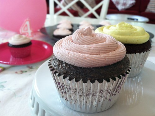 natural color cupcakes